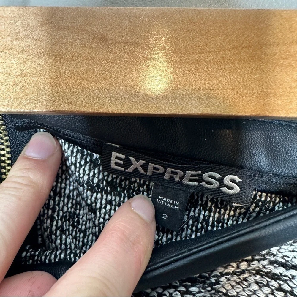 Express tweed mini skirt
